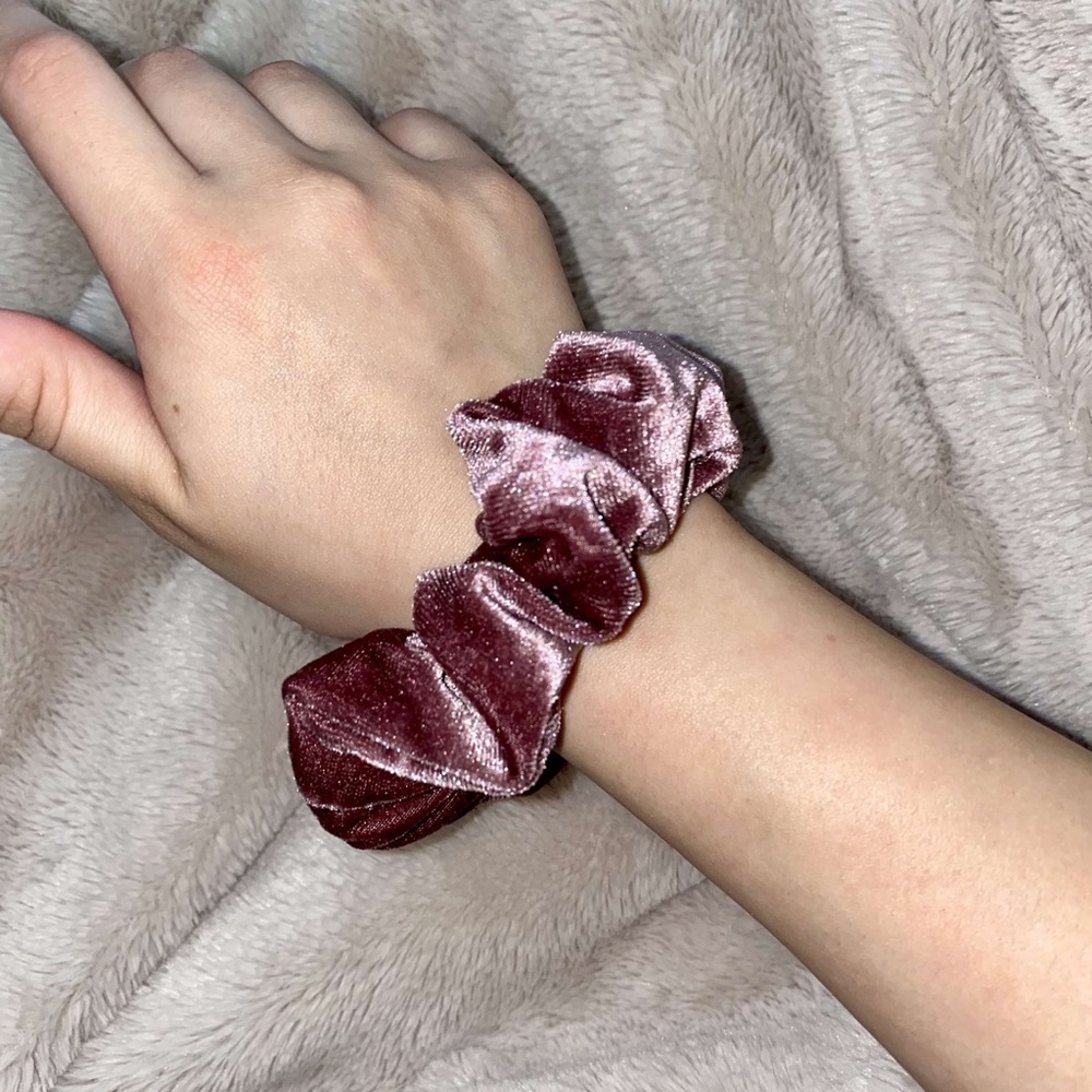 Zipper scrunchie